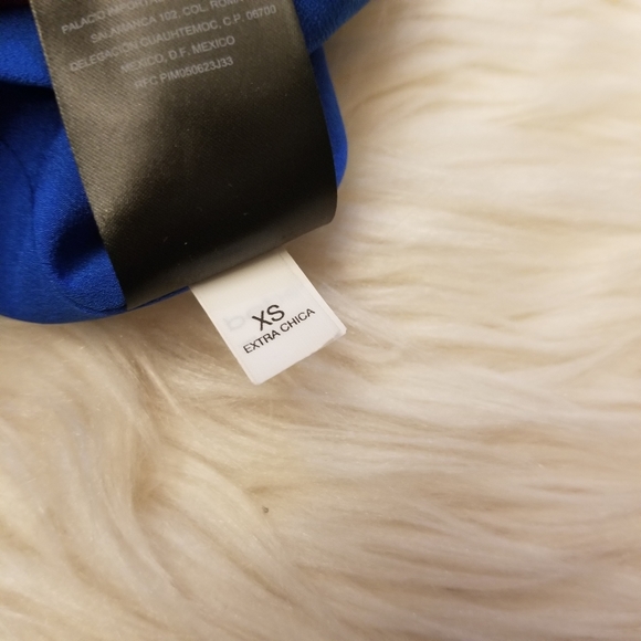 LONG Blue SLEEVES BLOUSE.. - Picture 11 of 16